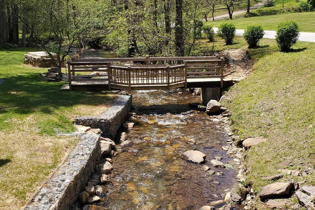 Waterwheel Cabin By The Creek Murphy Exteriör bild